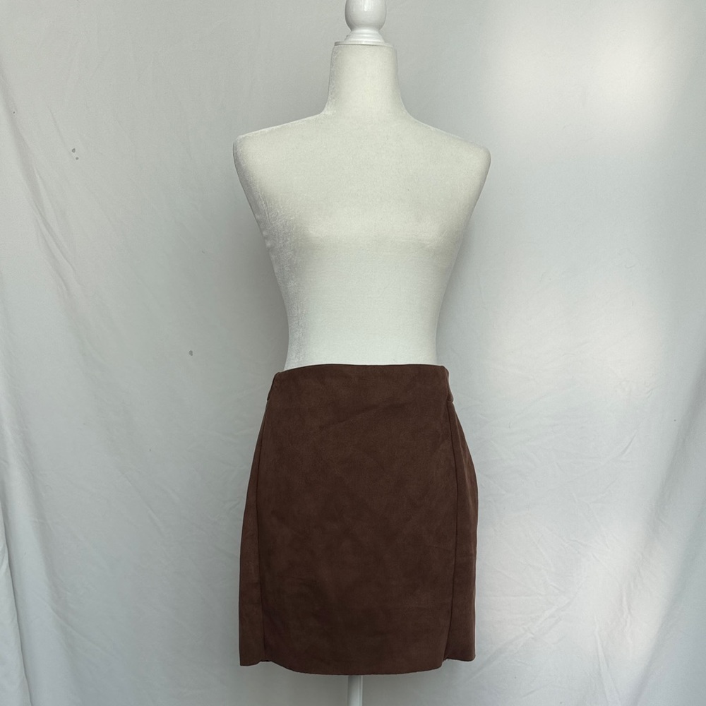 Chic Brown Mini Skirt